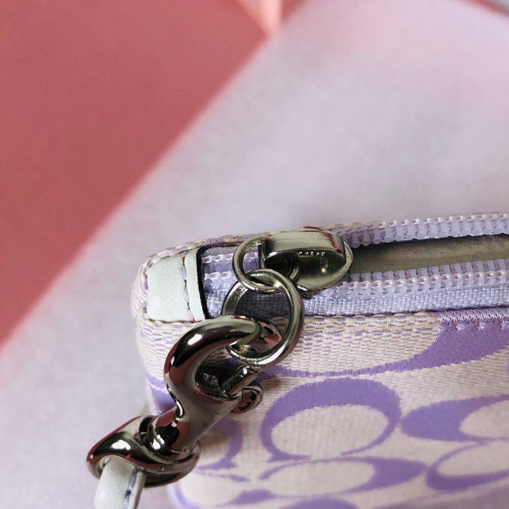 Authentic Coach Wristlet Wallet - Picture 4 of 5